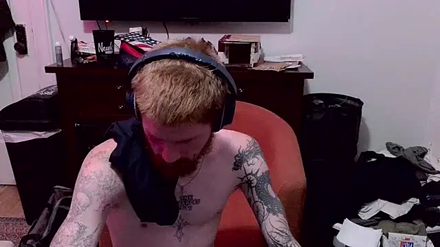 Snapshot of Magnetic127 chatting on 11/13/25, 09:24 Magnetic127 online show from 11/13/25, 09:24