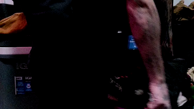 Snapshot of Magnetic127 chatting on 11/08/25, 07:45 Magnetic127 online show from 11/08/25, 07:45