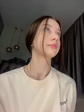 MiraXS online show from 04/12/26, 09:07