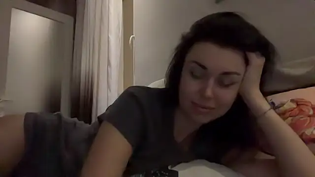 Gilin1 online show from 11/19/25, 08:20