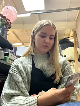 CandyVice online show from 10/17/25, 04:20