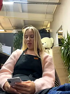 CandyVice online show from 10/08/25, 05:35