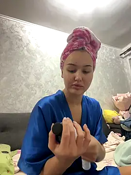 CandyVice online show from 10/18/25, 01:57