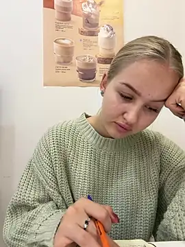 CandyVice online show from 11/12/25, 05:17