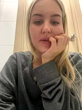 CandyVice online show from 11/10/25, 07:19