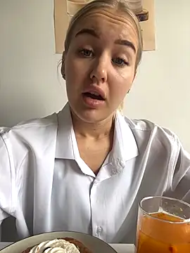 CandyVice online show from 11/01/25, 08:08