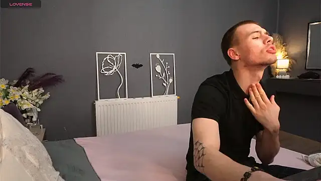 Garden of Eden  online show from 02/23/26, 04:14