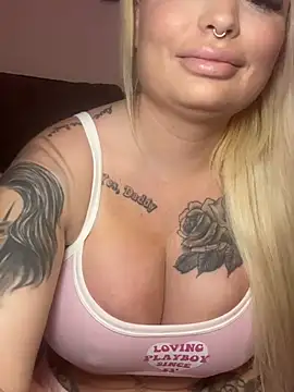 Snapshot of shortybig_official chatting on 02/27/26, 05:07 shortybig official online show from 02/27/26, 05:07