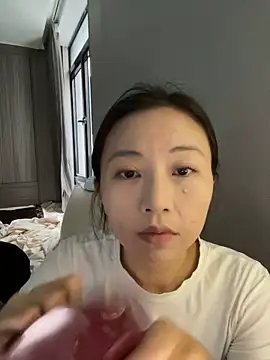 haiyan125216 online show from 11/09/25, 07:12