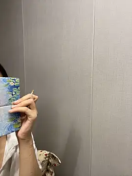 Snapshot of haiyan125216 chatting on 09/10/25, 09:30 haiyan125216 online show from 09/10/25, 09:30