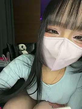 Snapshot of Nano-xxx chatting on 11/28/25, 07:14 Nano-xxx online show from 11/28/25, 07:14