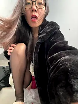 xinmeng-000 online show from 12/21/25, 06:26