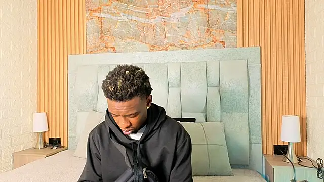 pipedark  online show from 10/07/25, 02:56