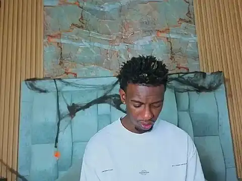 pipedark  online show from 10/18/25, 03:52