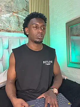 pipedark  online show from 12/19/25, 03:21