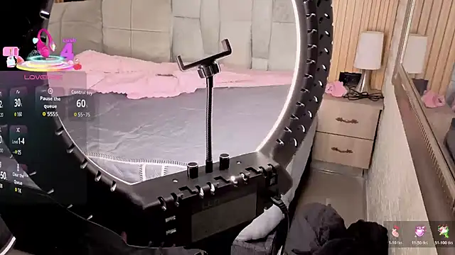 pipedark  online show from 12/02/25, 03:41