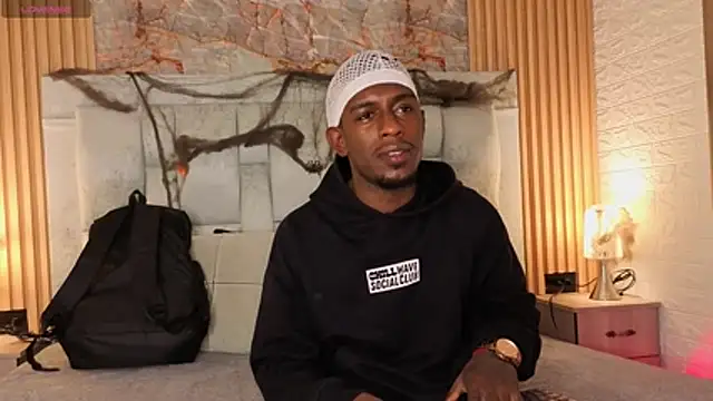 pipedark  online show from 10/25/25, 03:17