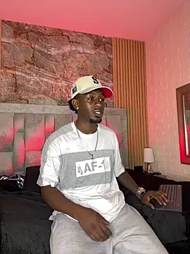 pipedark  online show from 12/14/25, 04:40