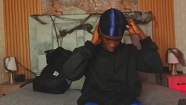 pipedark  online show from 10/17/25, 03:43