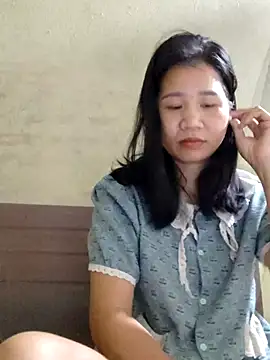 Snapshot of Maria2299 chatting on 09/17/25, 08:44 Maria2299 online show from 09/17/25, 08:44