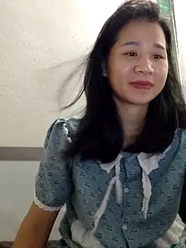 Snapshot of Maria2299 chatting on 10/15/25, 04:15 Maria2299 online show from 10/15/25, 04:15