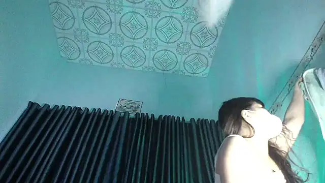 Snapshot of Grass_99 chatting on 11/03/25, 09:24 Grass 99 online show from 11/03/25, 09:24