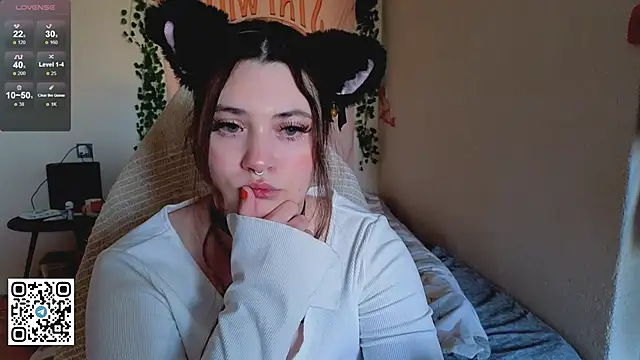 Snapshot of mirana_blade chatting on 11/13/25, 07:34 mirana blade online show from 11/13/25, 07:34