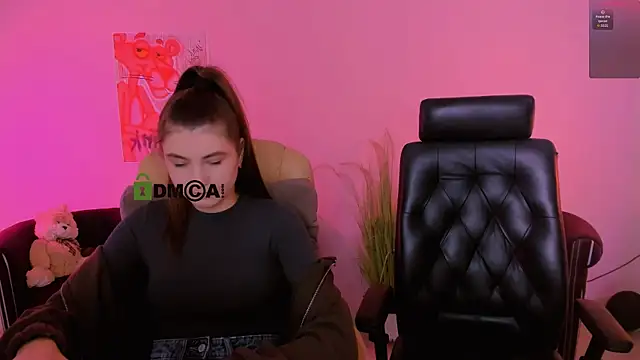 Snapshot of lissa_night chatting on 11/16/25, 01:38 lissa night online show from 11/16/25, 01:38