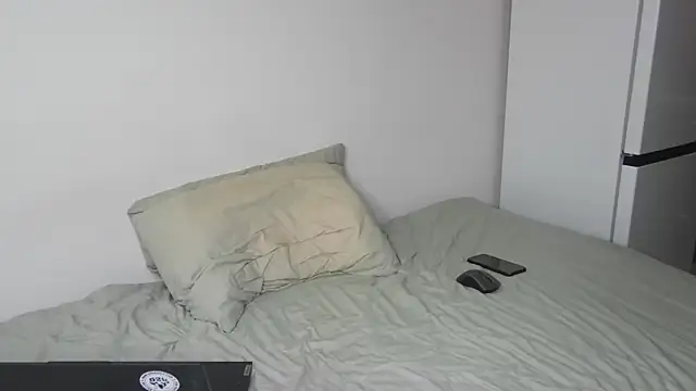 BuiltToTop online show from 09/19/25, 02:54