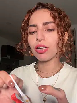 imhelena online show from 01/06/26, 11:53