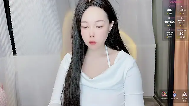 Bella Ava online show from 12/15/25, 03:40