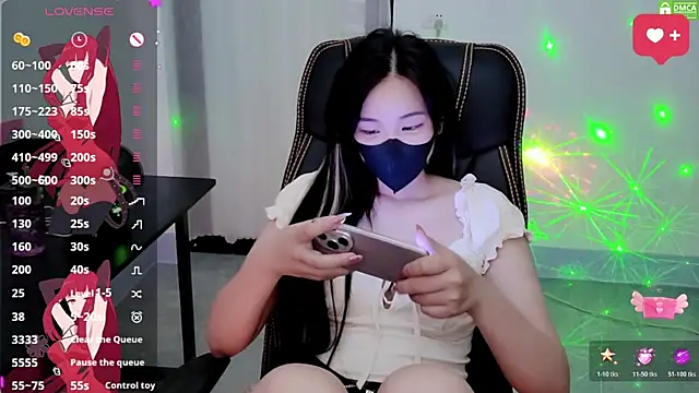 HanaYourlove online show from 04/13/26, 07:23