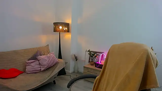 Kylie Kathy online show from 11/03/25, 04:54