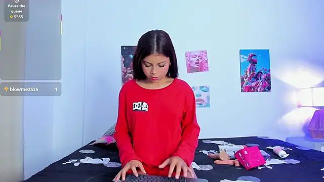 dulce11  online show from 09/19/25, 11:14