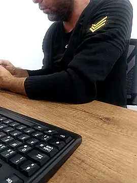 Snapshot of Yaman_33 chatting on 11/03/25, 01:04 Yaman 33 online show from 11/03/25, 01:04