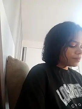 Snapshot of Celine_Lee chatting on 09/24/25, 04:02 Celine Lee online show from 09/24/25, 04:02