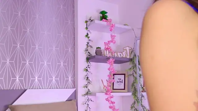 Celine Lee online show from 11/14/25, 04:43