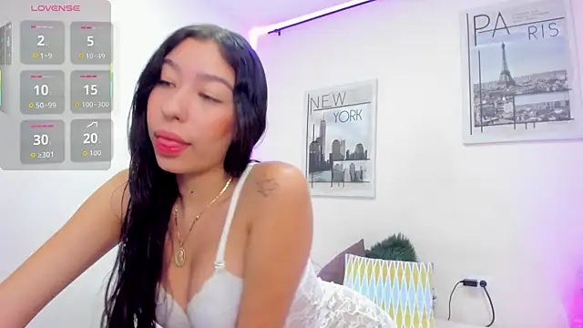 Snapshot of karla_space chatting on 10/06/25, 12:28 karla space online show from 10/06/25, 12:28