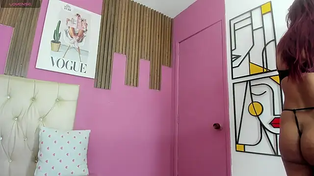 Lucia Spear online show from 12/15/25, 12:55