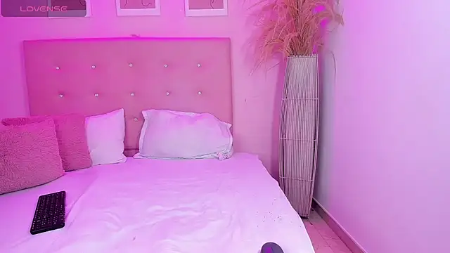 ANNIE DOLCE  online show from 02/05/26, 10:49