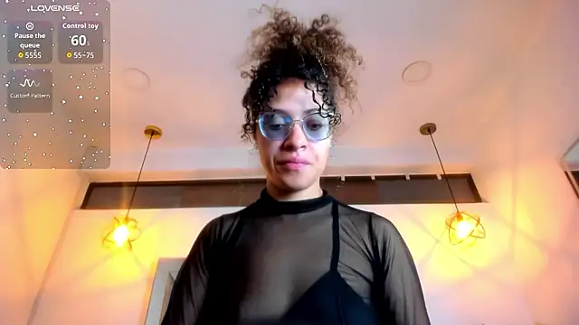 Hanna Cornee  online show from 02/21/26, 01:24