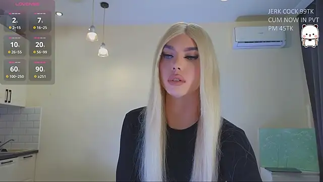 Snapshot of katebxtch chatting on 05/22/26, 07:34 katebxtch online show from 05/22/26, 07:34
