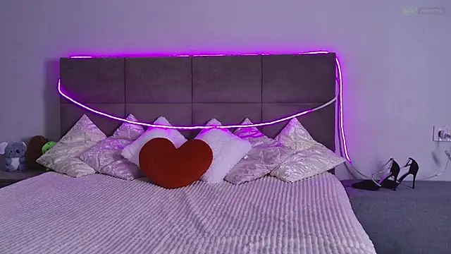 Ailita online show from 04/10/26, 12:23