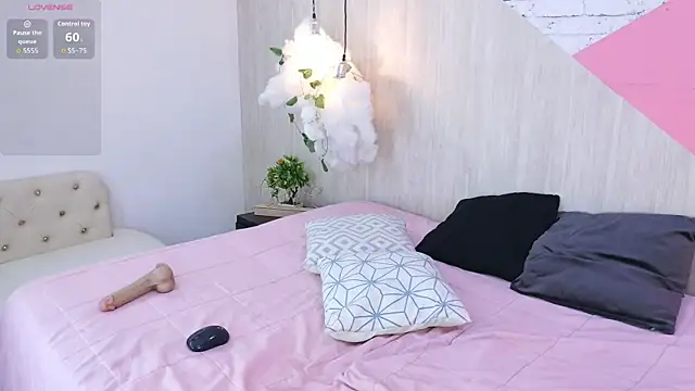 sophia brunette  online show from 02/28/26, 11:32