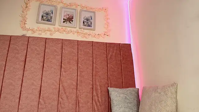 Barbiie 98 online show from 04/22/26, 02:57