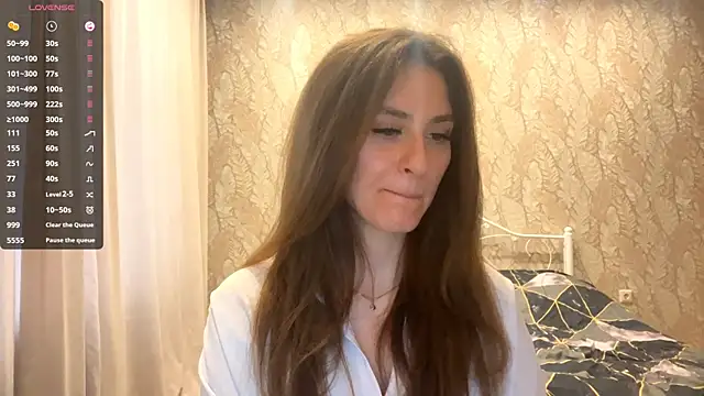 miainheat online show from 11/28/25, 10:48