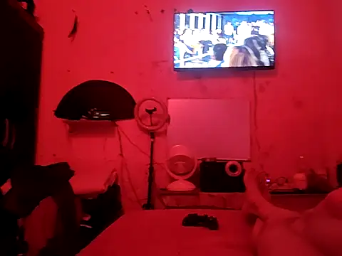 Kellye hotTs online show from 10/13/25, 04:58