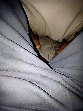 Snapshot of GhostYangempela chatting on 10/09/25, 04:18 GhostYangempela online show from 10/09/25, 04:18