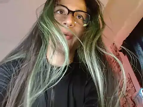 Chloe paytone online show from 02/23/26, 09:48