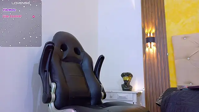 aliisonn cooper online show from 12/20/25, 04:48